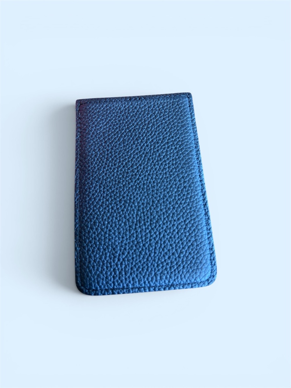 Louis Vuitton Compact Magnetic Card Holder - Picture 2 of 4